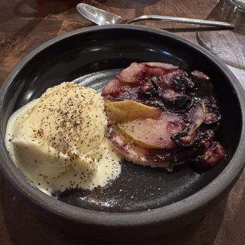 Table and Lain - Pear and blueberry tarte - Cooking Classes Near Me - Forest Park, Illinois