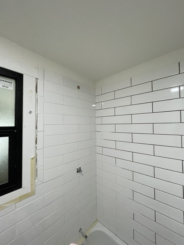 Slide of Albertos flooring and roof