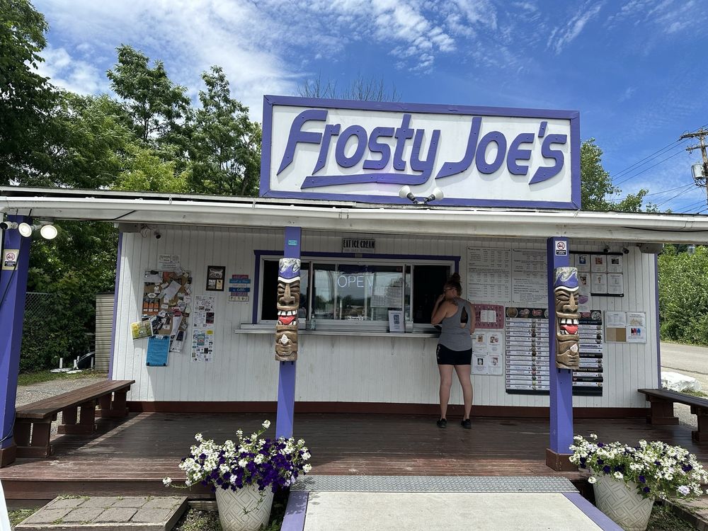 Frosty Joes Logo