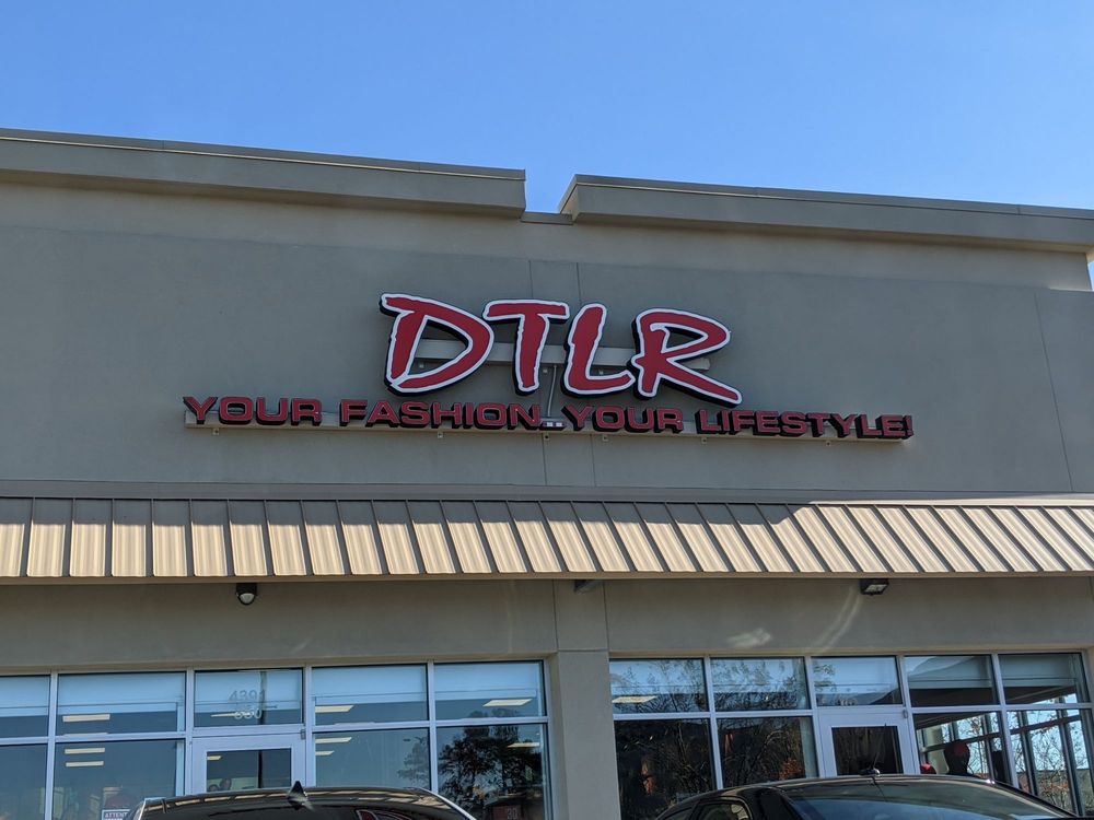 DTLR 4391 Dorchester Rd, North Charleston, South Carolina Women's