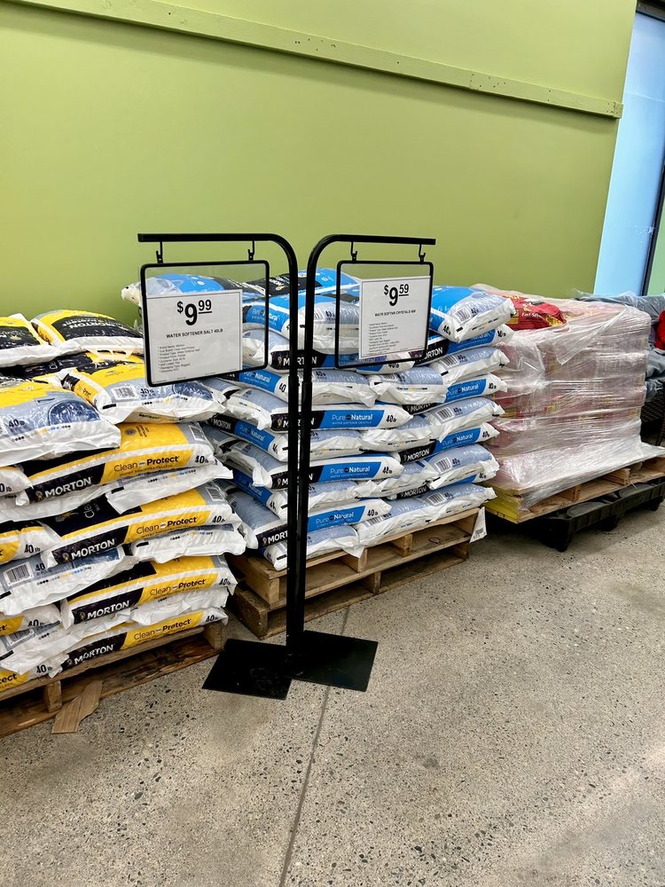 ACE HARDWARE Updated September 2024 1733 H St, Blaine, Washington