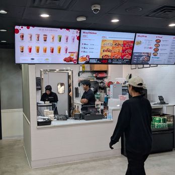 bb.q Chicken Journal Square - Chicken Shop Near Me - Jersey City, New Jersey