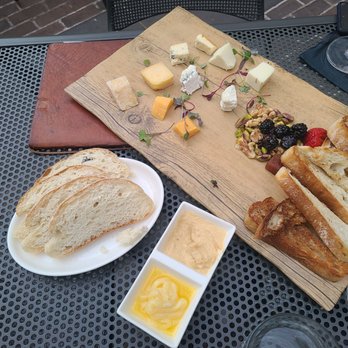 Harvest - Cheese platter - Wine Bars Near Me - New Haven, Connecticut