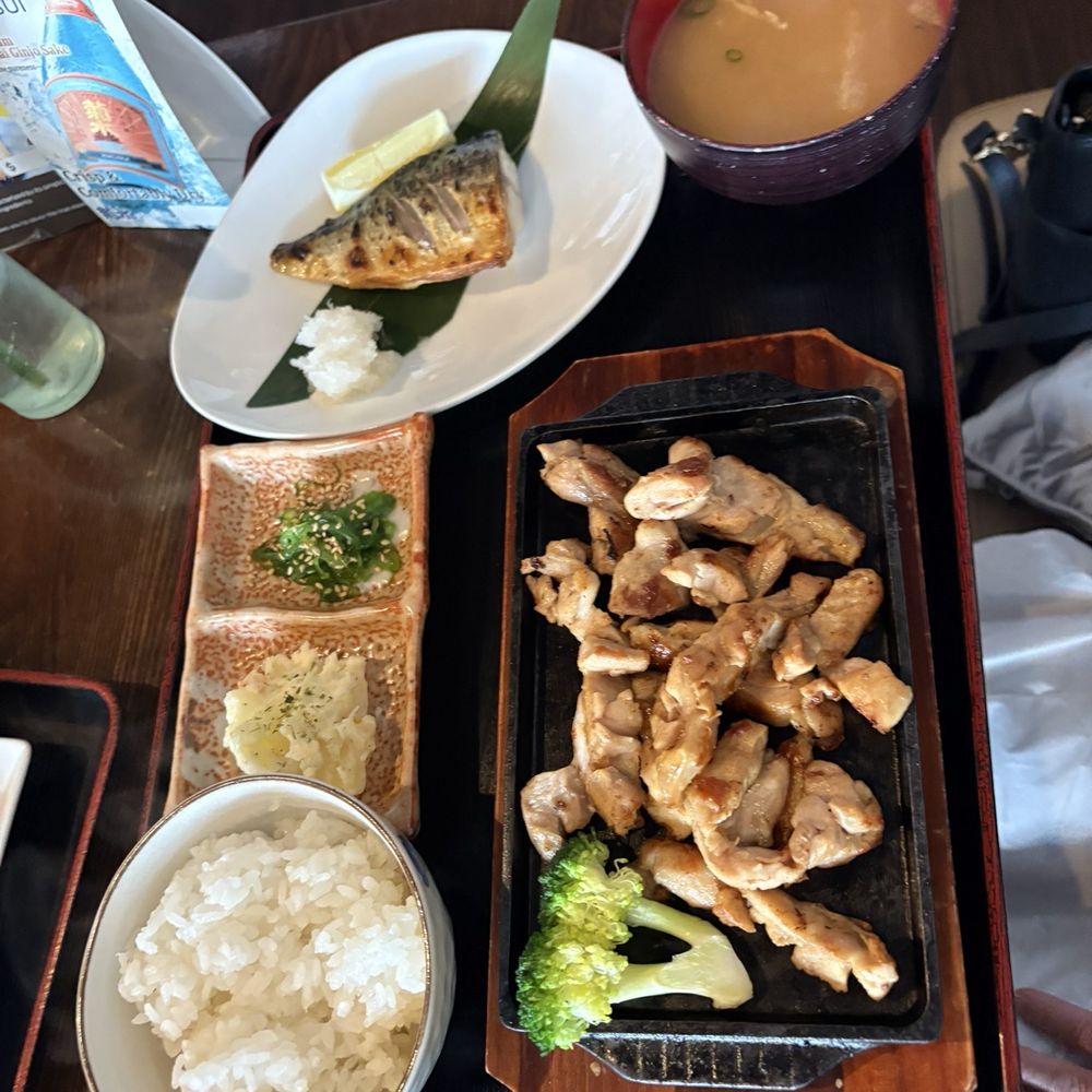 Toshi Sushi - Lunch combo with mackerel, salt&pepper chicken, miso soup, rice, salad - Japanese Near Me - Gardena, California Toshi Sushi - Lunch combo with mackerel, salt&pepper chicken, miso soup, rice, salad - Japanese Near Me - Gardena, California
