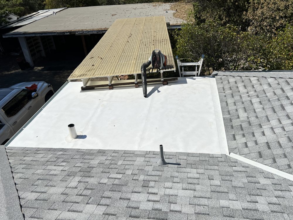 Slide of Albas Roofing