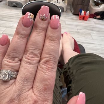 Famous Nails & Spa - Nail Salons Near Me - Land O Lakes, Florida Famous Nails & Spa - Nail Salons Near Me - Land O Lakes, Florida
