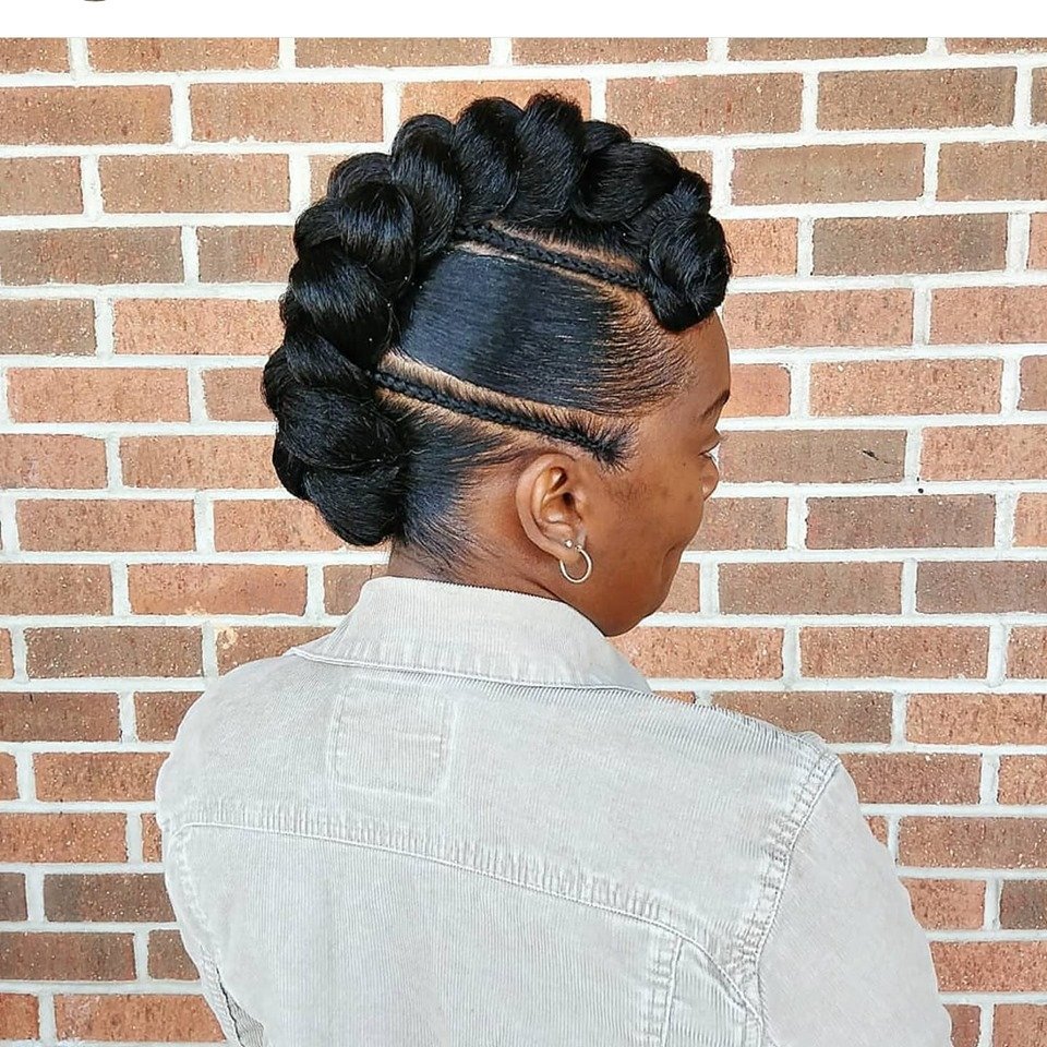 Hair By Laquita Logo