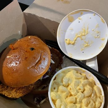 Baba's Hot Chicken - Baba's Sandwich Combo Mild with Mac and Cheese - Chicken Shop Near Me - Riverside, California Baba's Hot Chicken - Baba's Sandwich Combo Mild with Mac and Cheese - Chicken Shop Near Me - Riverside, California