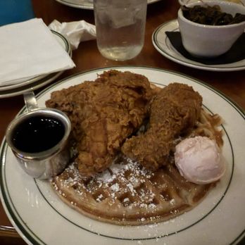 Fixins Soul Kitchen - Fried chicken and waffles - Soul Food Near Me - Los Angeles, California Fixins Soul Kitchen - Fried chicken and waffles - Soul Food Near Me - Los Angeles, California