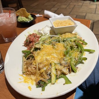 1900 Mexican Grill - Arroz Con Pollo - Cocktail Bars Near Me - Charlotte, North Carolina 1900 Mexican Grill - Arroz Con Pollo - Cocktail Bars Near Me - Charlotte, North Carolina