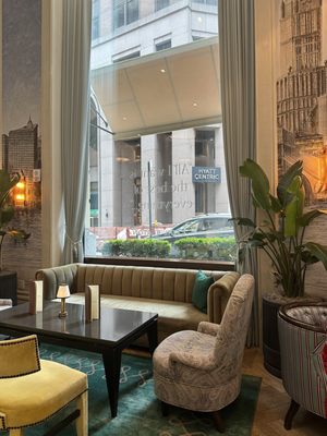 Lounge on Pearl by null