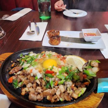 The Mami House - Sizzling Sisig - Filipino Near Me - Niagara Falls, New York