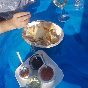 Aux Îles Bleues - Yum - Cajun/Creole Near Me - Montreal, Quebec
