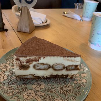Aroma Craft Coffee - Tiramisu Italiano Cake - Coffee Roasteries Near Me - Walnut, California Aroma Craft Coffee - Tiramisu Italiano Cake - Coffee Roasteries Near Me - Walnut, California