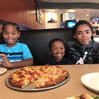Mountain Mike's Pizza - Pizza Near Me - Pinole, California