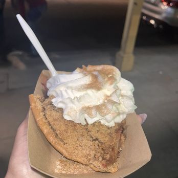 Julian Cafe - Apple crumble pie - Bakeries Near Me - Julian, California Julian Cafe - Apple crumble pie - Bakeries Near Me - Julian, California