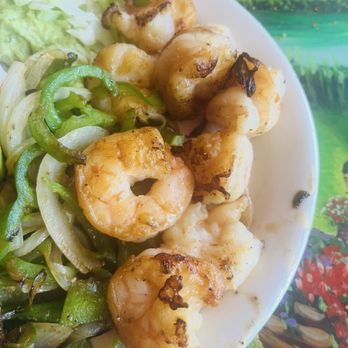 Monte De Rey Mexican Restaurant - Closer look at some of the nice shrimp in the Shrimp Fajitas - Mexican Near Me - Kernersville, North Carolina