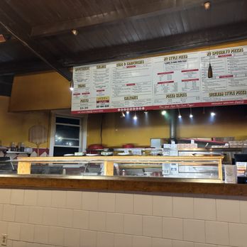 Finelli New York Pizzeria - Pizza Near Me - Ellsworth, Maine Finelli New York Pizzeria - Pizza Near Me - Ellsworth, Maine