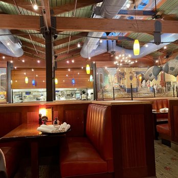 Coastal Flats - Interior of restaurant - this was at start of dinner service on a weekday (Nov 2021) - Seafood Near Me - Fairfax, Virginia Coastal Flats - Interior of restaurant - this was at start of dinner service on a weekday (Nov 2021) - Seafood Near Me - Fairfax, Virginia