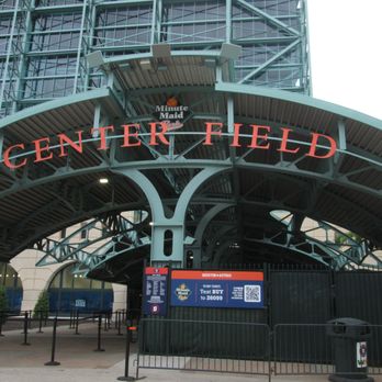 Daikin Park - Stadiums & Arenas Near Me - Houston, Texas