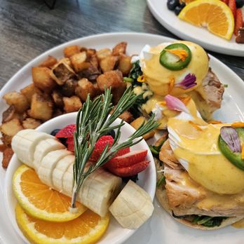 Mr East Kitchen - Salmon Benedict - Breakfast & Brunch Near Me - San Francisco, California Mr East Kitchen - Salmon Benedict - Breakfast & Brunch Near Me - San Francisco, California