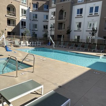 Alta Merita - The community pool was very clean and inviting. - Apartments Near Me - Rancho Cucamonga, California Alta Merita - The community pool was very clean and inviting. - Apartments Near Me - Rancho Cucamonga, California