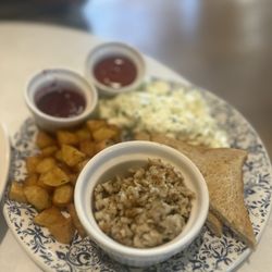 Lydia’s Kitchen & Market - Classic breakfast