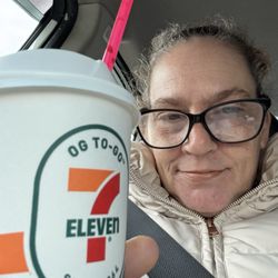 7-Eleven - Me and my coco good morning