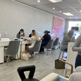 The Nail Bar CT - Nail Salons Near Me - Berlin, Connecticut