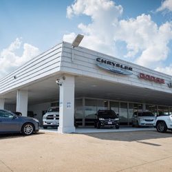 Frank Kent Chrysler Dodge Jeep Ram - AutoNation Chrysler Dodge Jeep Ram Ennis - Dealership Exterior
