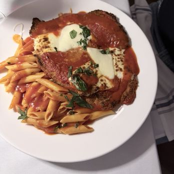 Il Gusto - Chicken Parmigiana - Italian Near Me - Wanaque, New Jersey
