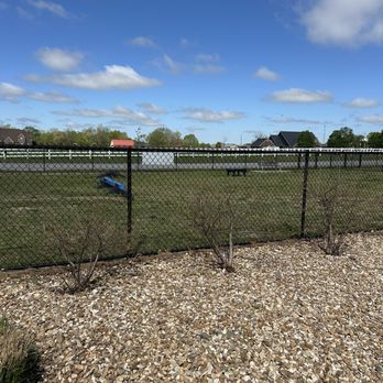 Shaw Family Park - Dog park - Parks Near Me - Springdale, Arkansas Shaw Family Park - Dog park - Parks Near Me - Springdale, Arkansas
