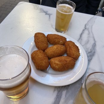Bar El Corcho - Croquetas de jamón - Spanish Near Me - Valladolid, Virginia Bar El Corcho - Croquetas de jamón - Spanish Near Me - Valladolid, Virginia