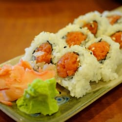 Tokyo House - Spicy tuna roll ($4.95)