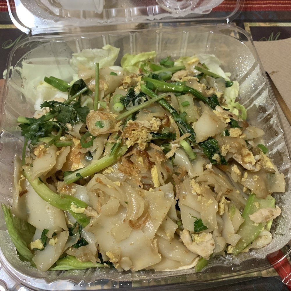 Jasmine Thai Restaurant - 74.Bangkok. Pasta (Pad Cee-Ew) - Thai Near Me - Tonawanda, New York