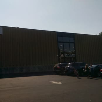 Sky Zone Trampoline Park - Exterior - Trampoline Parks Near Me - Norwalk, Connecticut Sky Zone Trampoline Park - Exterior - Trampoline Parks Near Me - Norwalk, Connecticut