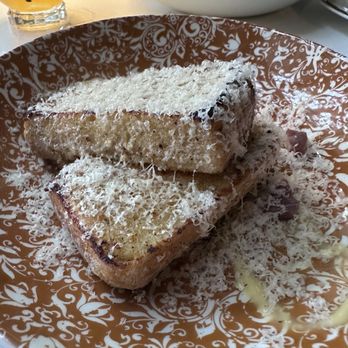 Spaghett - Bread... lots of bread many ways on the menu. - Italian Near Me - Charlotte, North Carolina Spaghett - Bread... lots of bread many ways on the menu. - Italian Near Me - Charlotte, North Carolina
