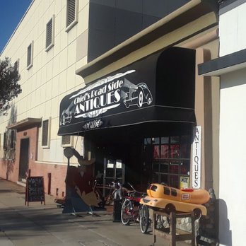 Chiefs Road Side Antiques - Antiques Near Me - Whittier, California