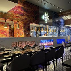 Brenda and I had dinner at Hells Kitchen at Caesars Republic.