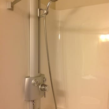 Beacon Pointe Resort - The showers here need a manual. - Hotels Near Me - Duluth, Minnesota Beacon Pointe Resort - The showers here need a manual. - Hotels Near Me - Duluth, Minnesota