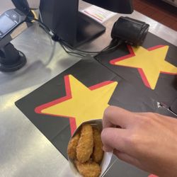 Carl's Jr - 6 piece - Jalapeno POPPERS Bites.