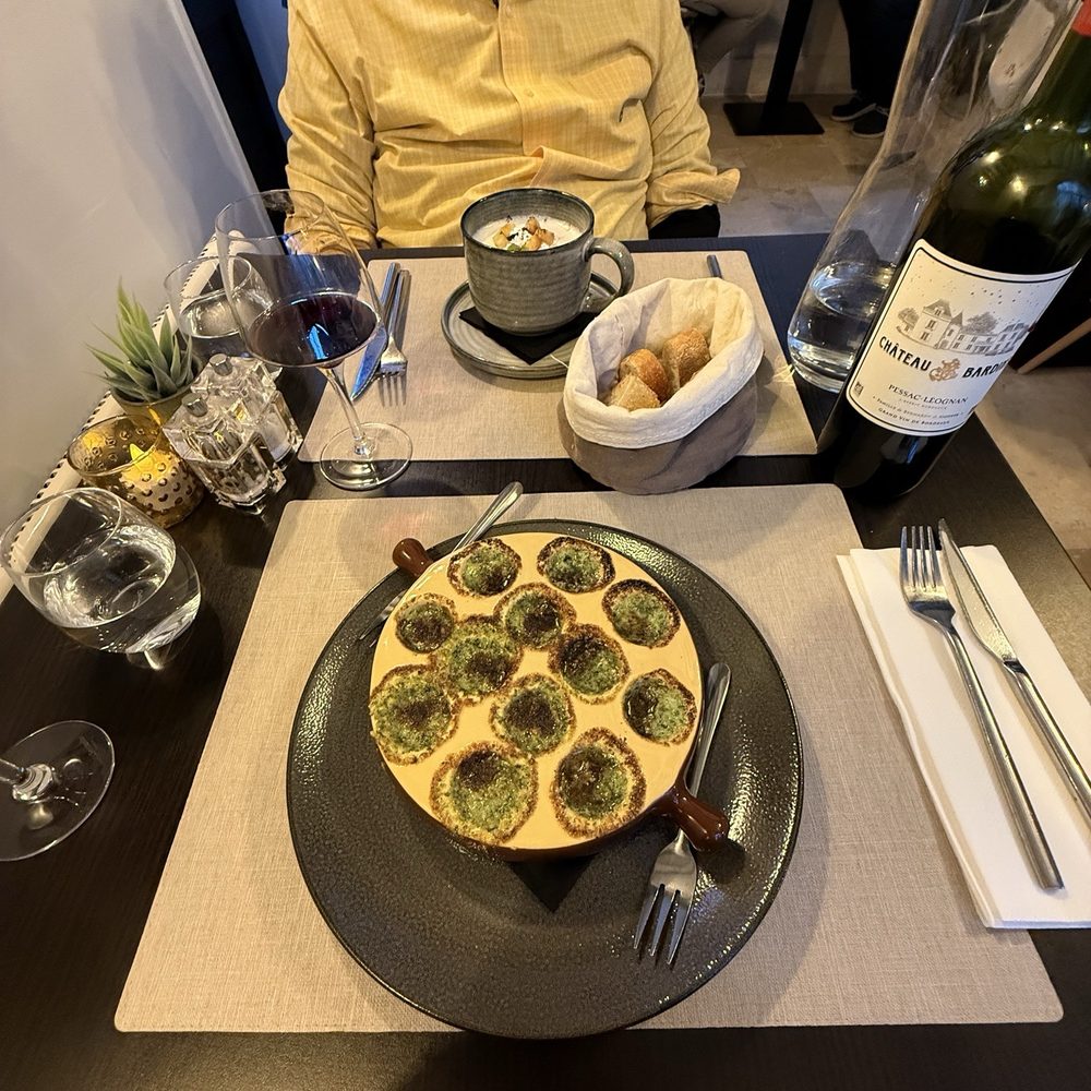 Le Castelet - Escargots - French Near Me - Blois, 41