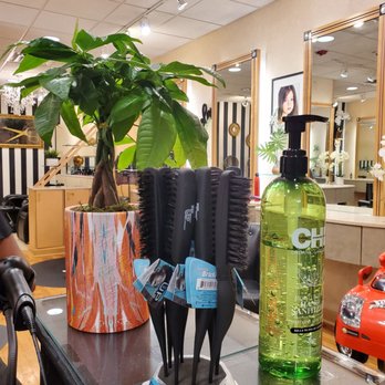 HUE Salon - Hair Salons Near Me - Virginia Beach, Virginia
