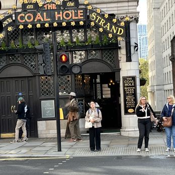 The Coal Hole - Front entrance - Pubs Near Me - London, XGL The Coal Hole - Front entrance - Pubs Near Me - London, XGL