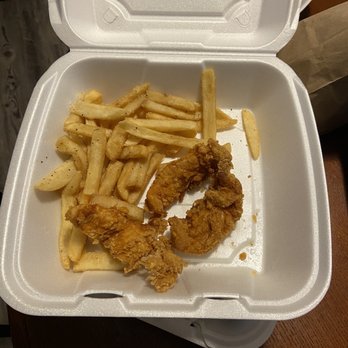 Logan's Roadhouse - Crap chicken tenders - Steakhouses Near Me - Martinsburg, West Virginia Logan's Roadhouse - Crap chicken tenders - Steakhouses Near Me - Martinsburg, West Virginia