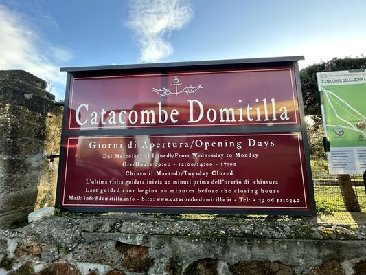 Catacombs of Domitilla by null