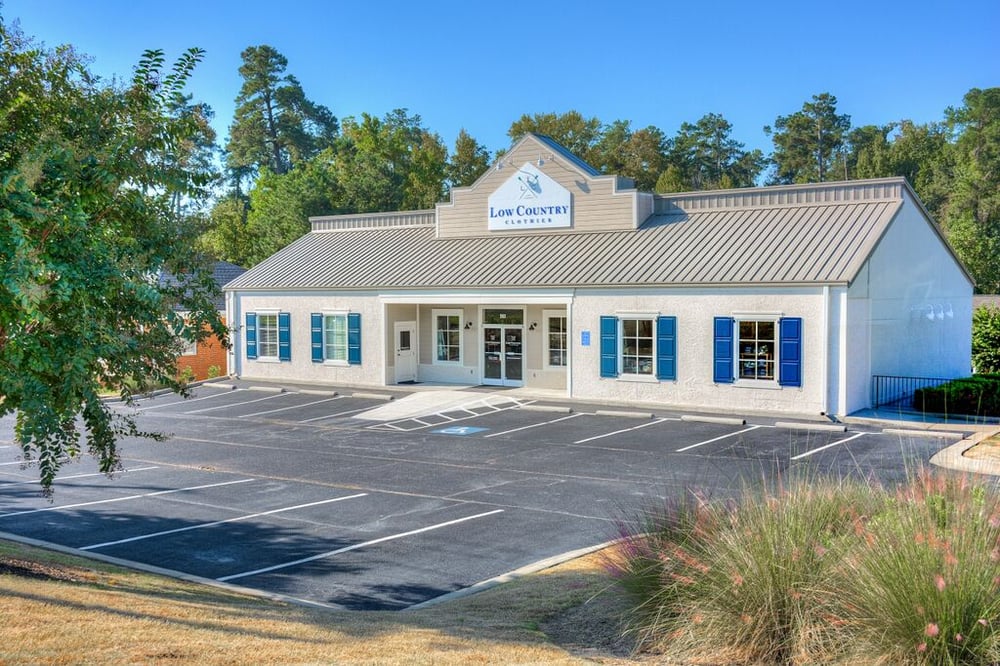 LOW COUNTRY CLOTHIER Updated September 2024 426 Furys Ferry Rd