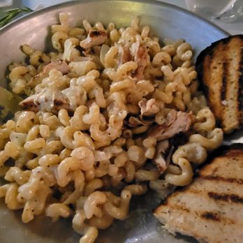 The Upper Bank - Pasta with grilled sourdough - New American Near Me - Chattanooga, Tennessee