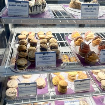 Three Dog Bakery - Pet Stores Near Me - Indianapolis, Indiana Three Dog Bakery - Pet Stores Near Me - Indianapolis, Indiana