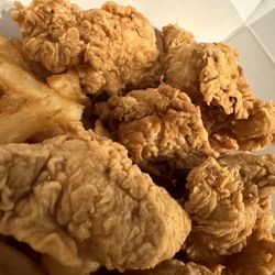 Happy Chicks - Happy Nuggets! Crispy and delicious.